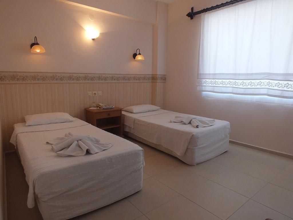 Hotel Dorukhan Kuşadası Room photo